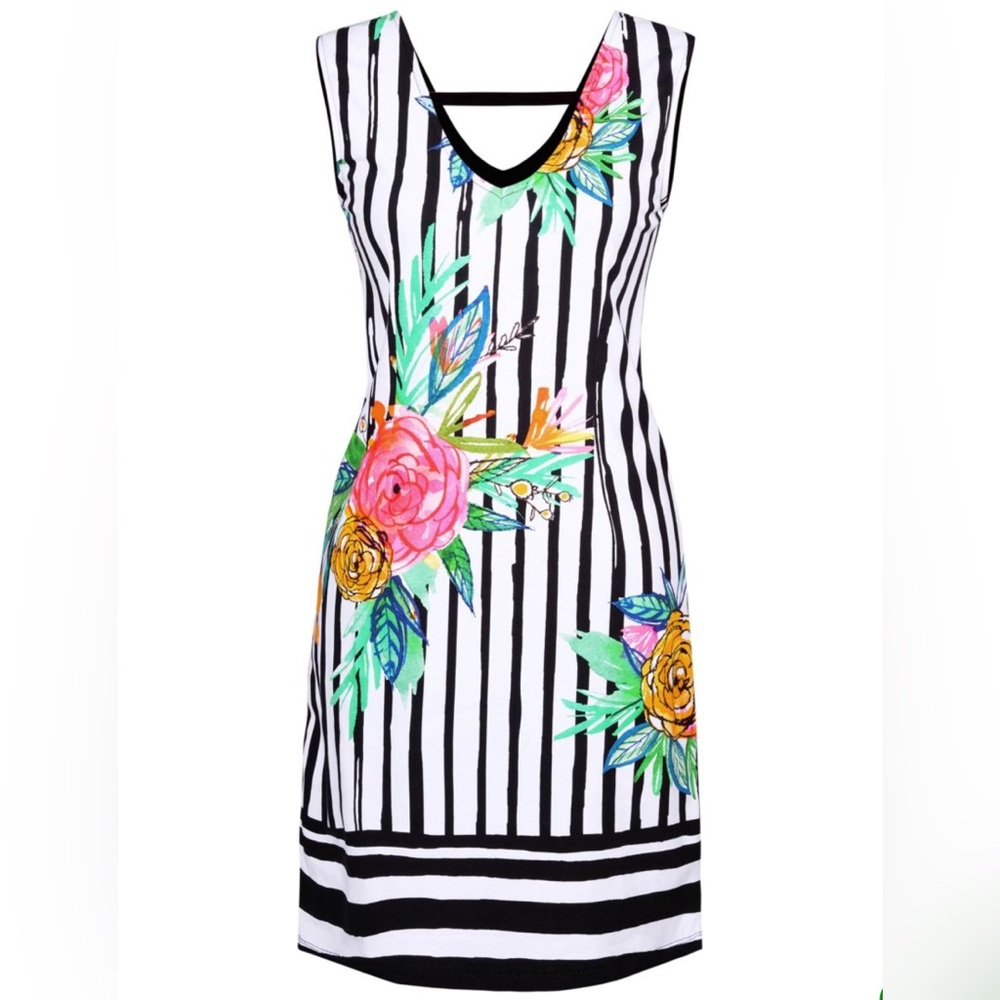 Size L dress from Canadian maker Dolcezza featuring artwork by Magrikie Berg